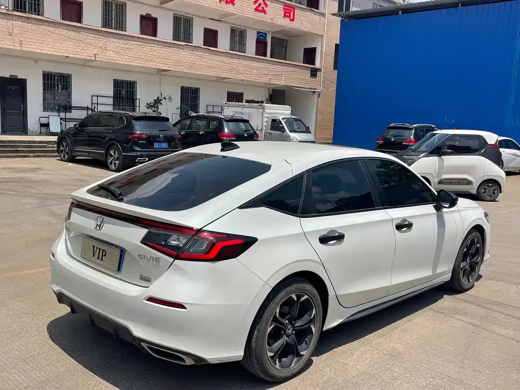 Honda Civic — фото 6