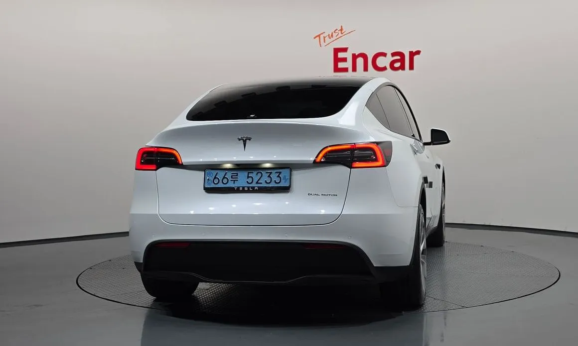 Tesla Model Y — фото 2