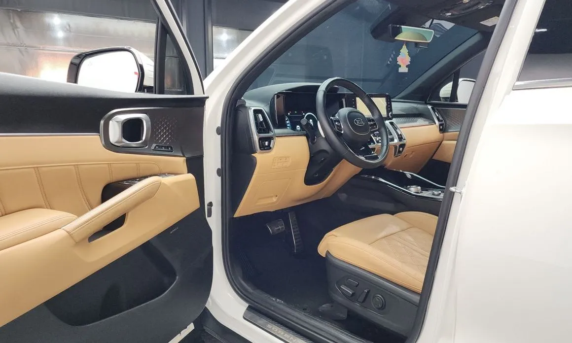 Kia Sorento — фото 9