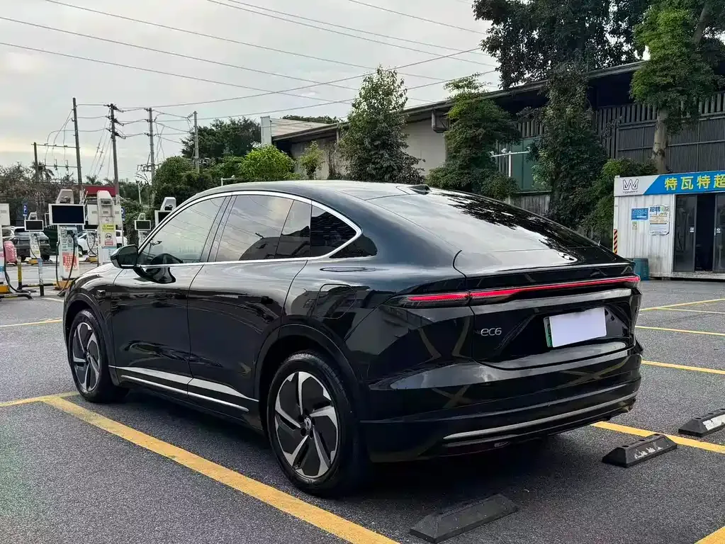 NIO EC6 — фото 8