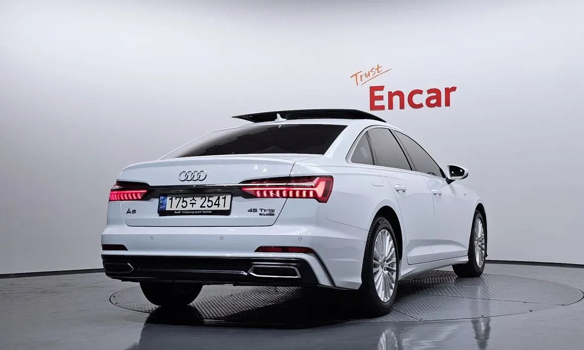Audi A6 — фото 2