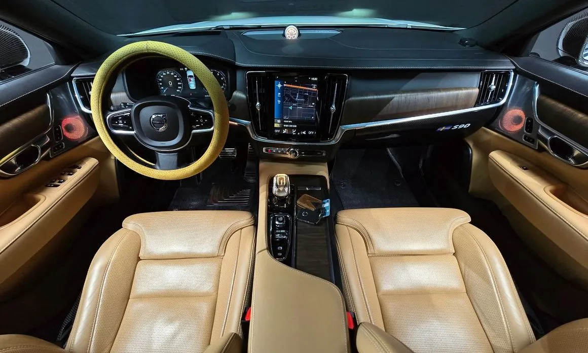 Volvo S90 — фото 10
