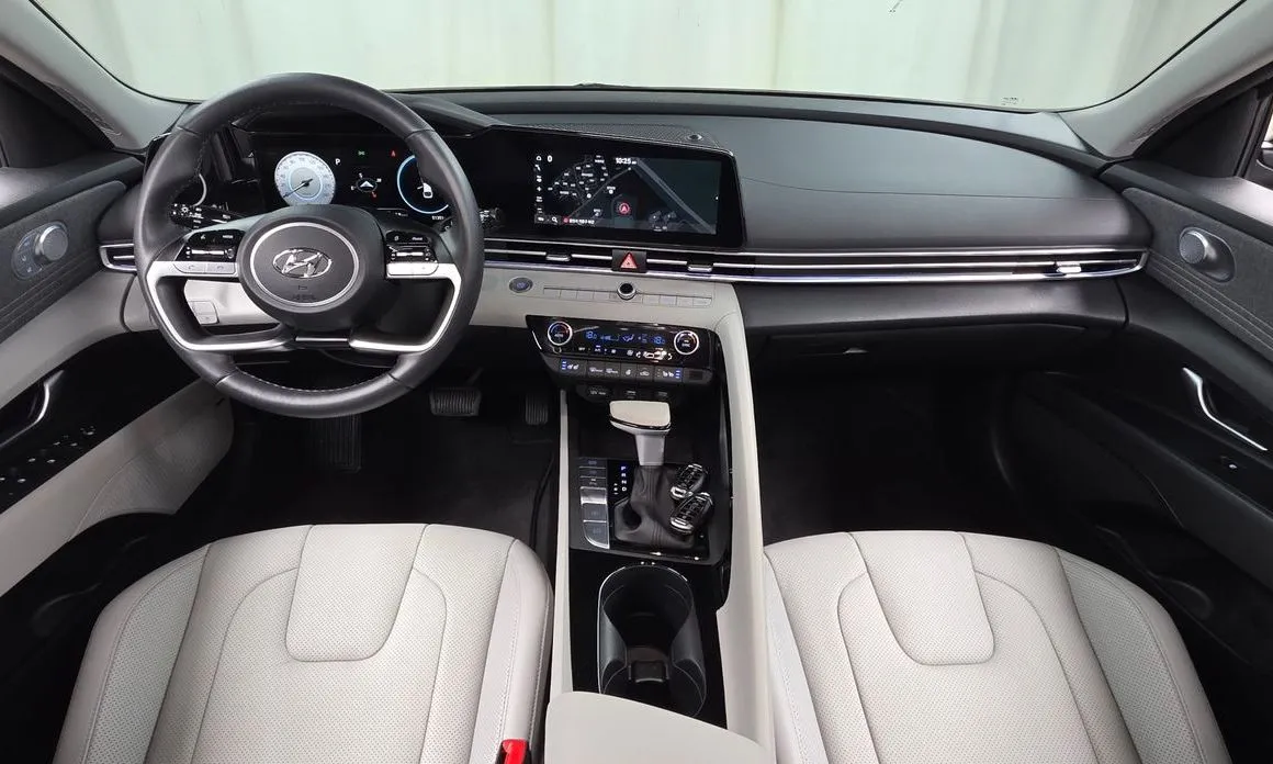 Hyundai AVANTE — фото 9