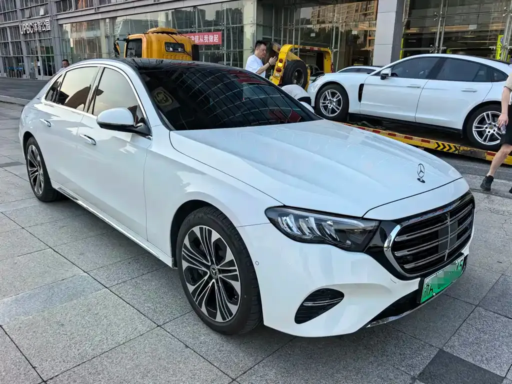 Mercedes-Benz E-Class New Energy — фото 1