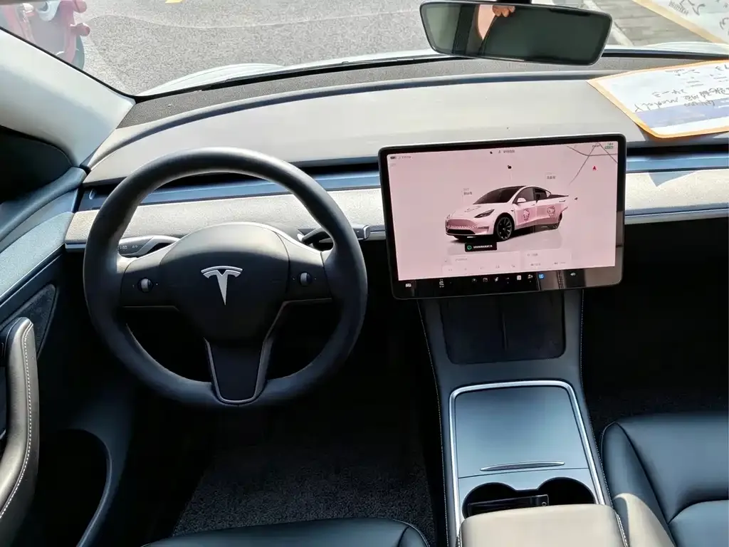 Tesla Model 3 — фото 4