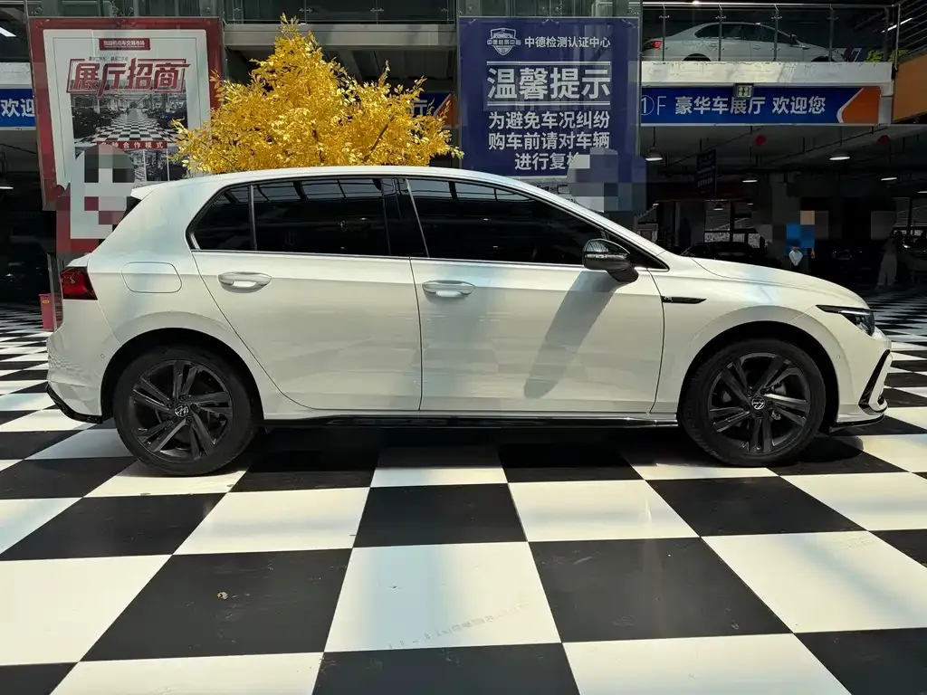 Volkswagen Golf — фото 4