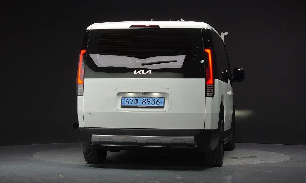 Kia PV5 — фото 7