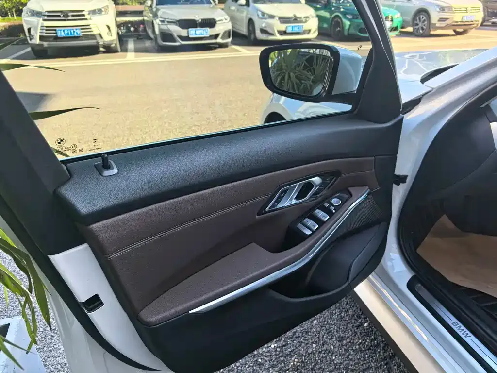 BMW i3 — фото 9