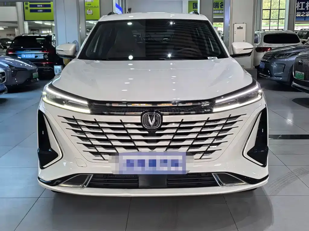 Changan CS75PLUS — фото 3