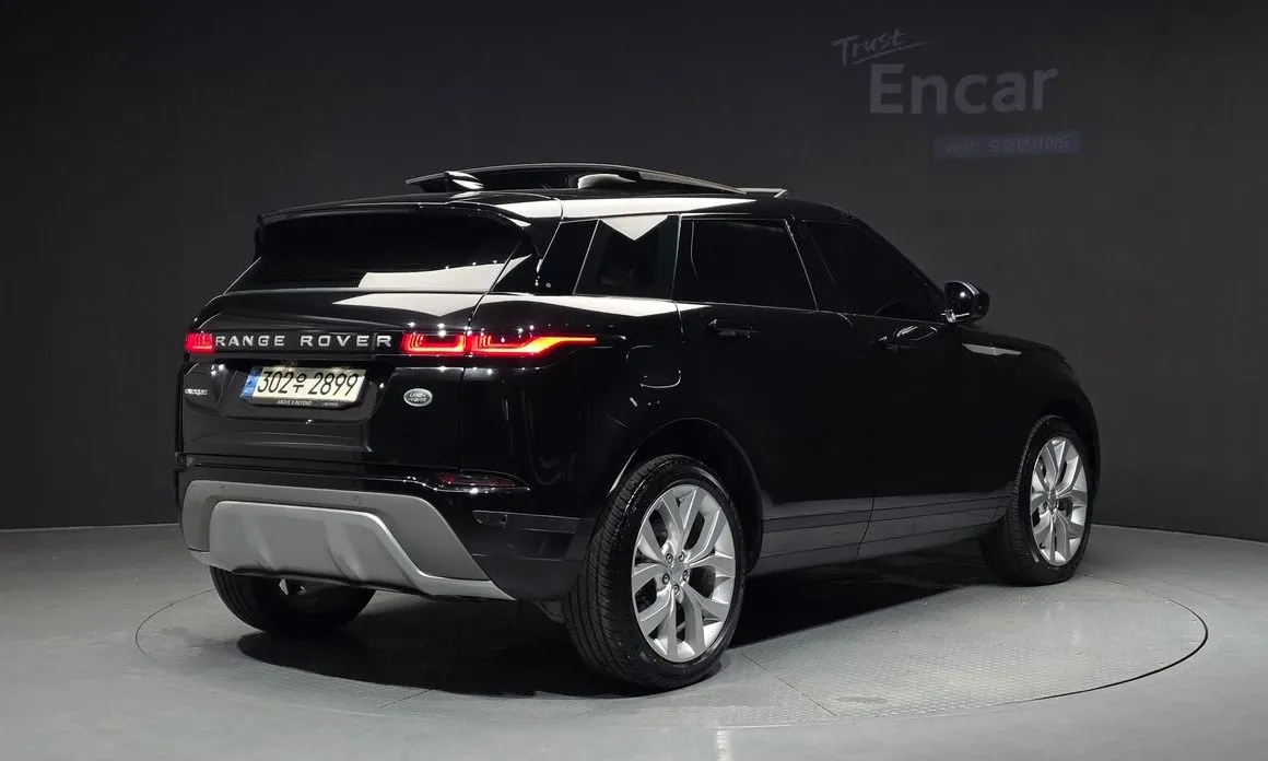 Land Rover Range Rover Evoque — фото 8