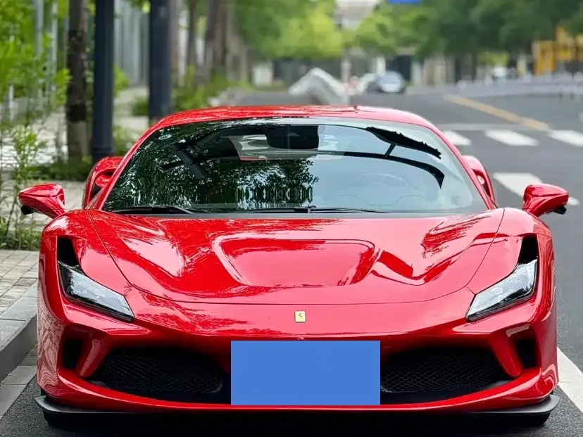 Ferrari F8 — фото 1