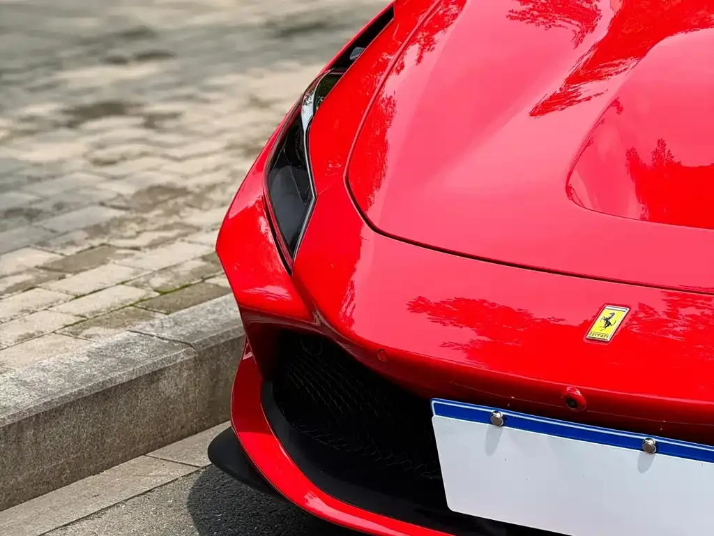 Ferrari F8 — фото 8