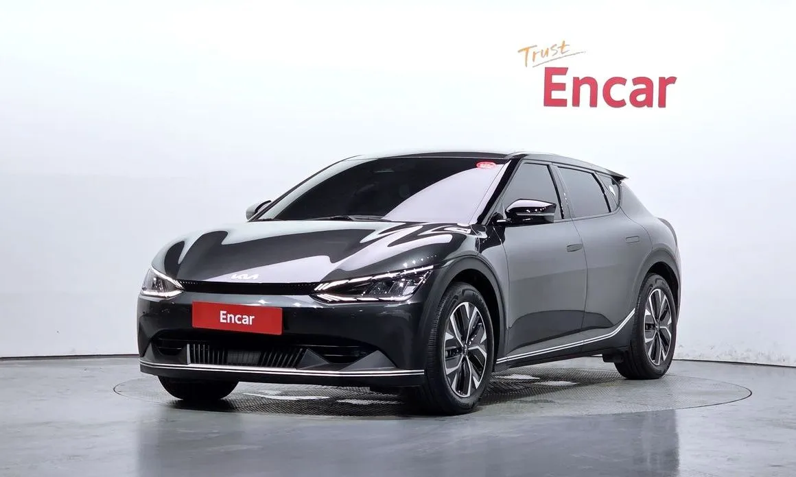 Kia EV6 — фото 1