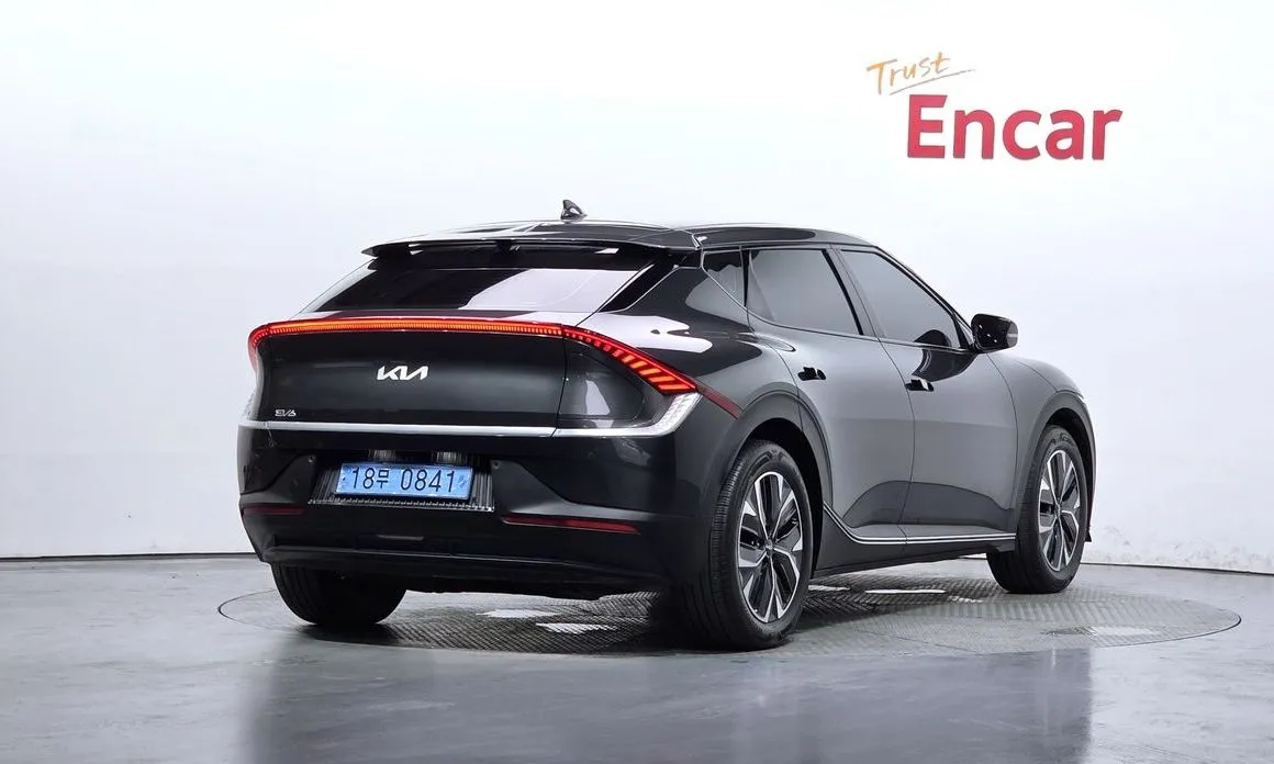 Kia EV6 — фото 6
