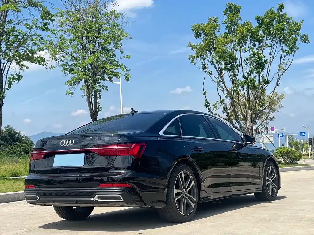 Audi A6L — фото 4