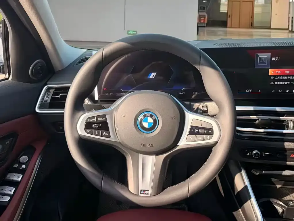 BMW i3 — фото 7