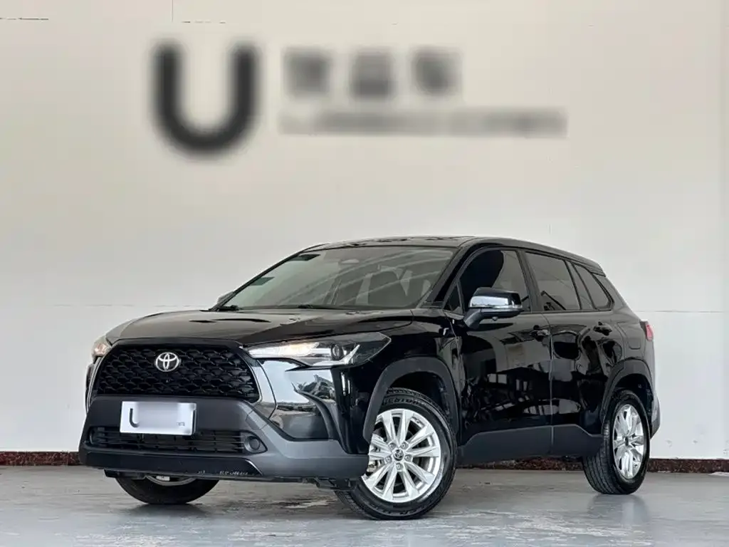 Toyota Corolla Cross — фото 1