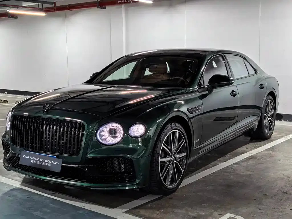 Bentley Flying Spur — фото 1