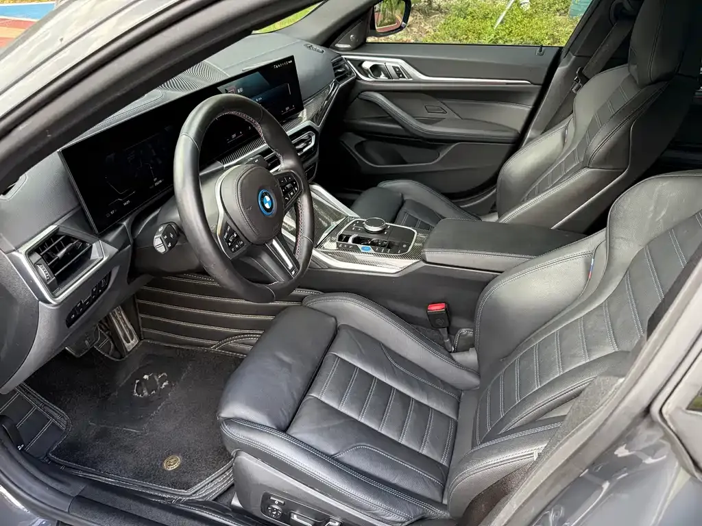 BMW i4 — фото 4