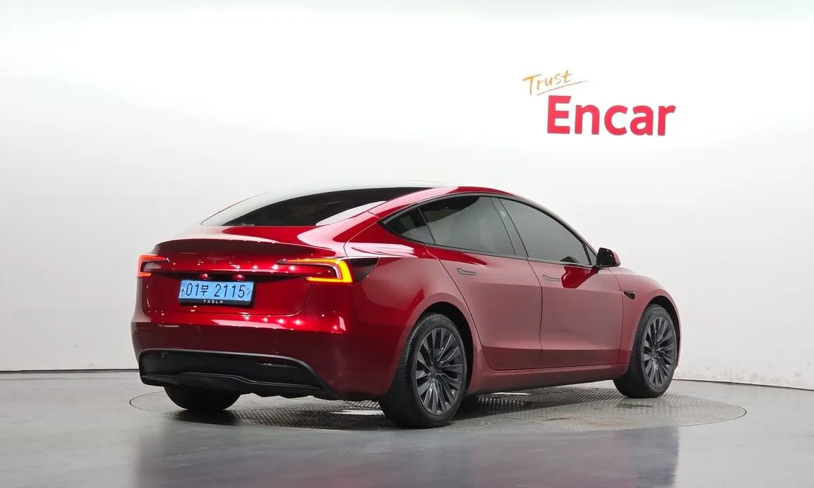 Tesla Model 3 — фото 5