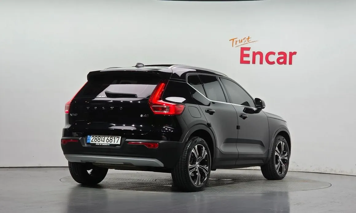 Volvo XC40 — фото 2