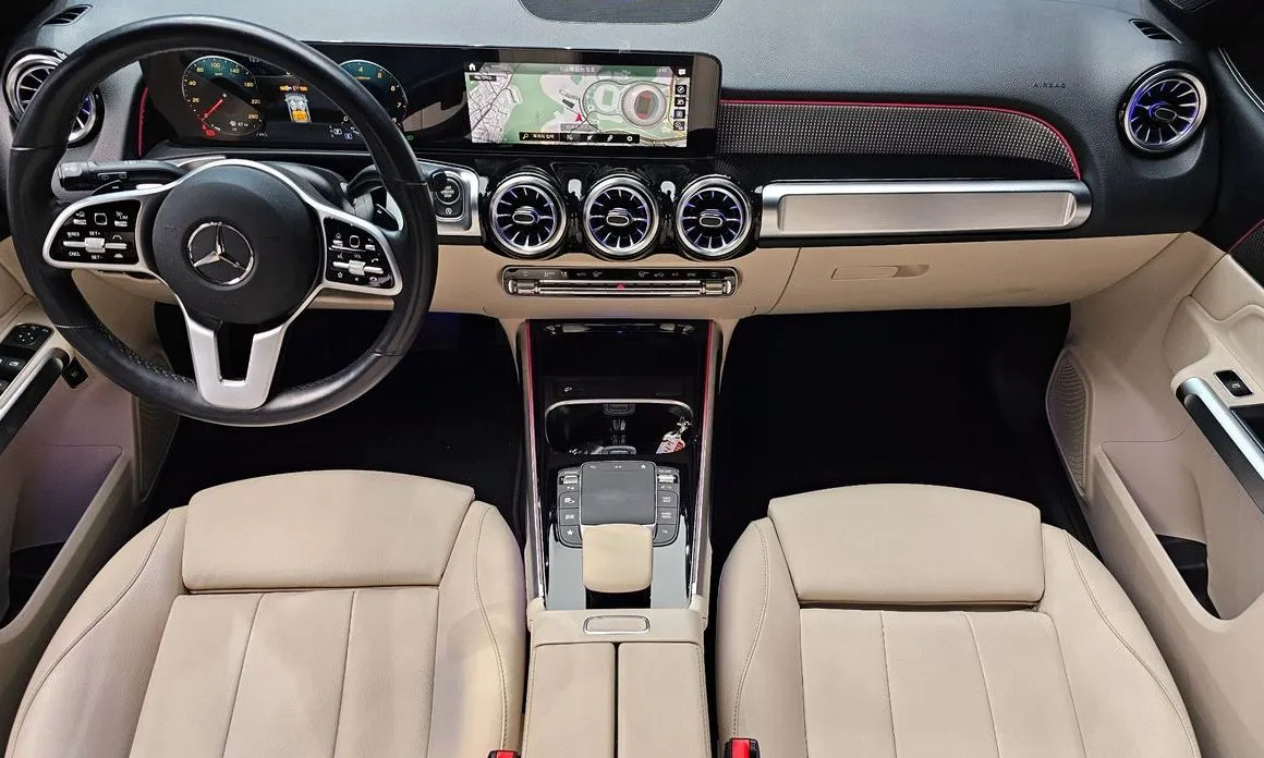 Mercedes-Benz GLB-Class — фото 10