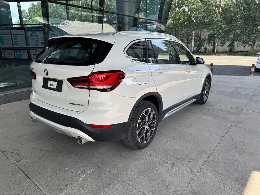 BMW X1 — фото 7