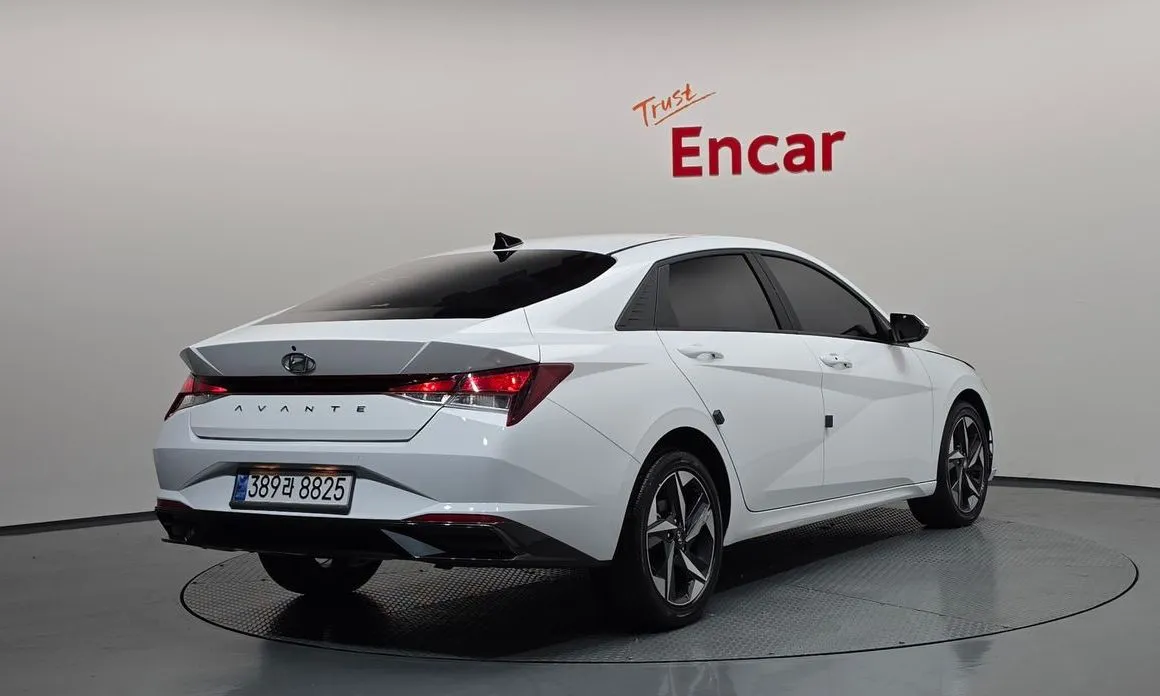 Hyundai AVANTE — фото 3