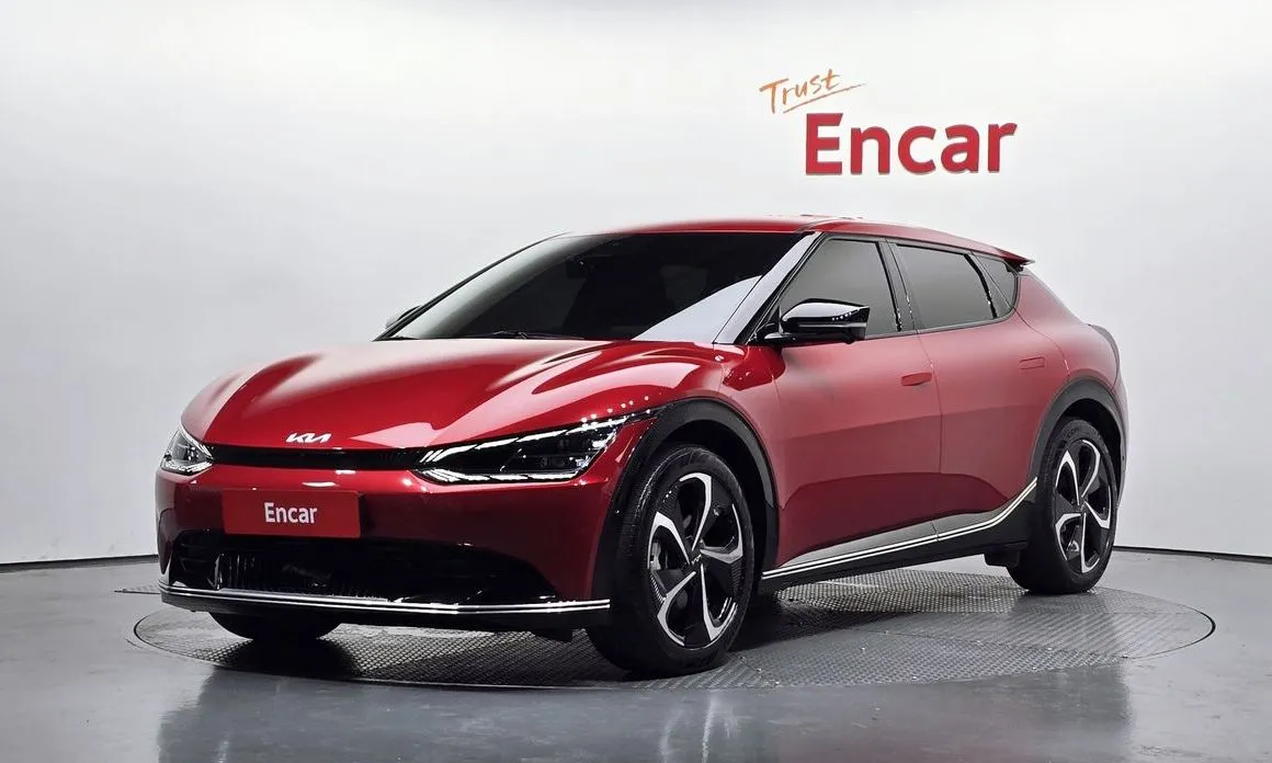 Kia EV6 — фото 1