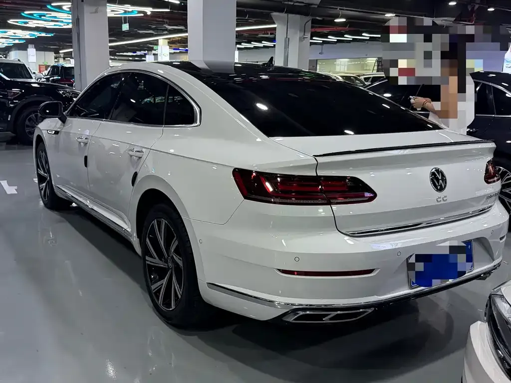 Volkswagen CC — фото 6