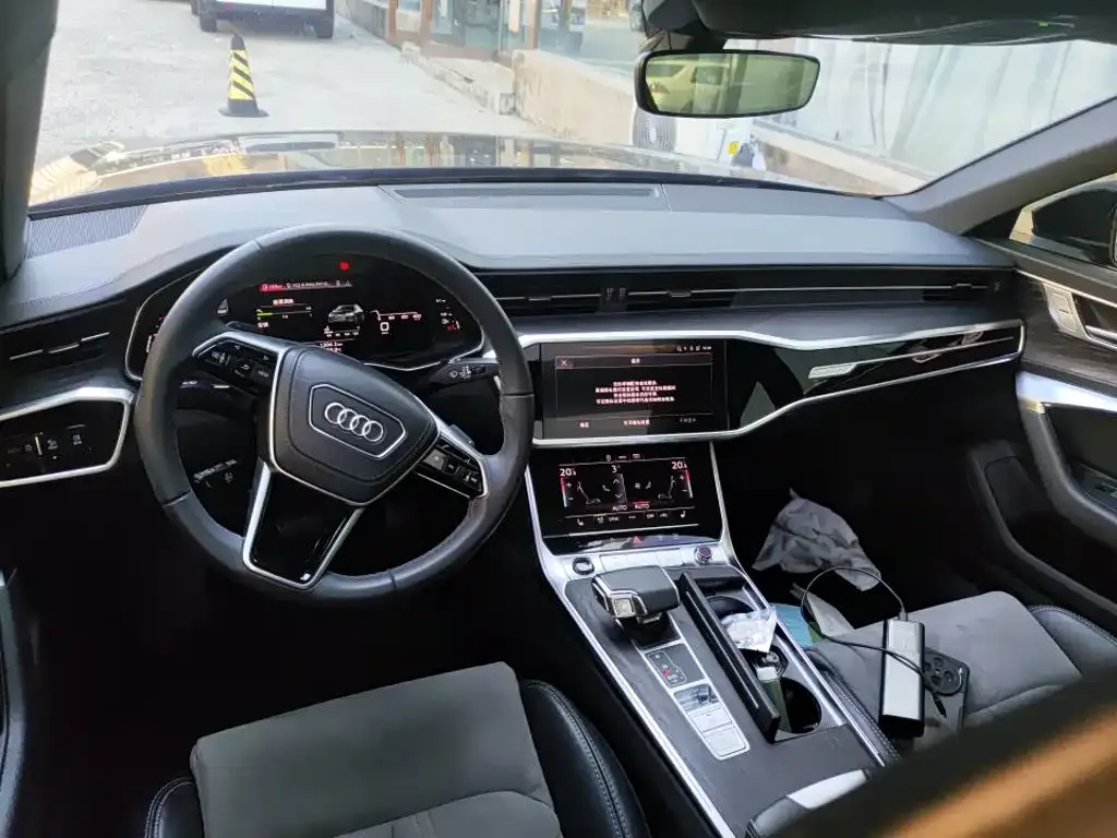 Audi A6L — фото 5