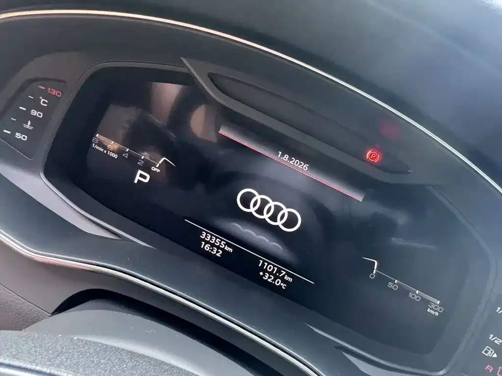Audi A6L — фото 1