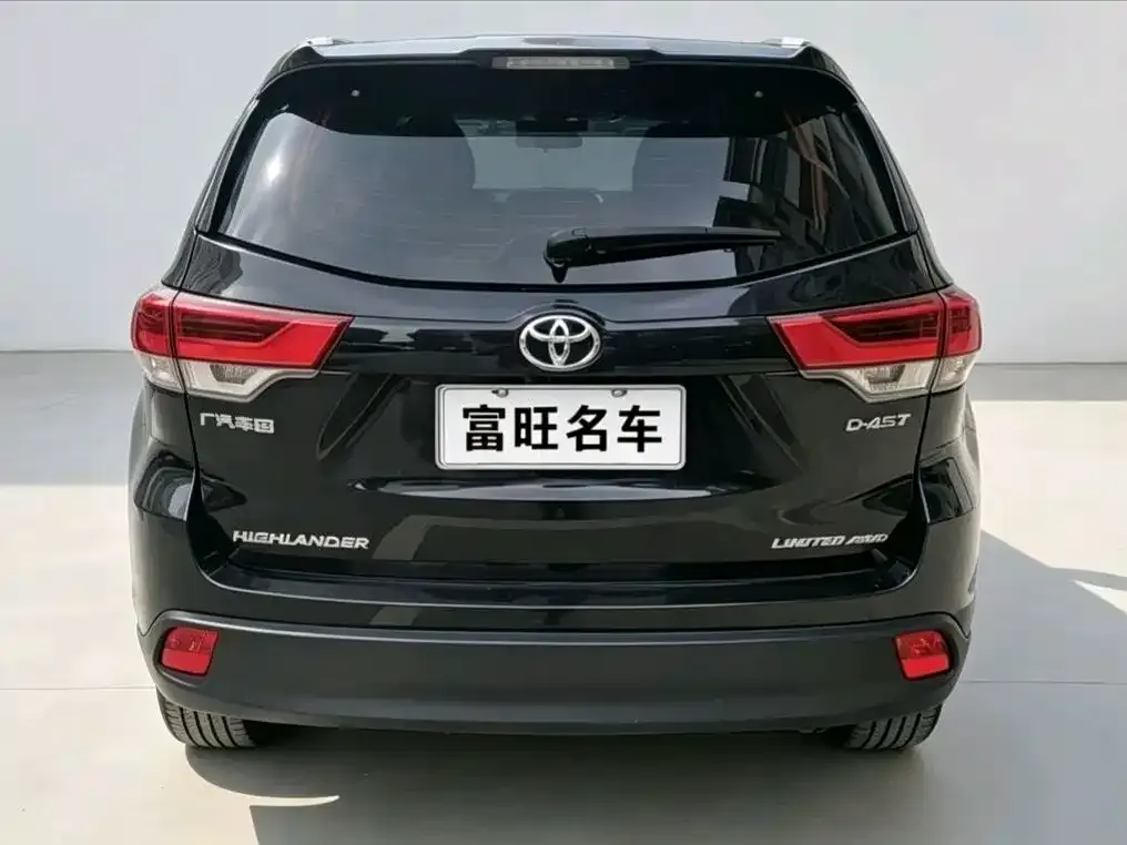 Toyota Highlander — фото 4