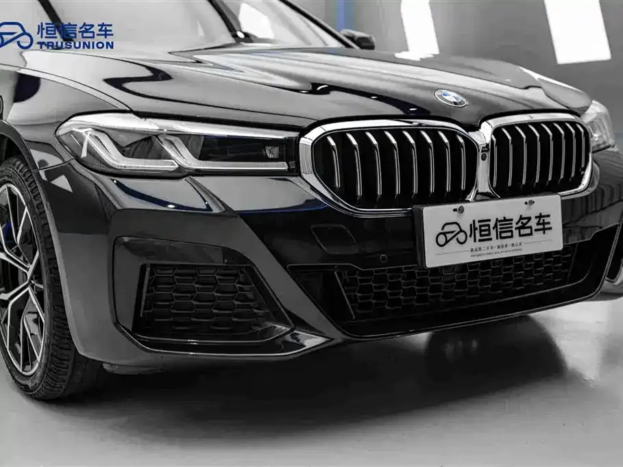 BMW 5 Series — фото 6