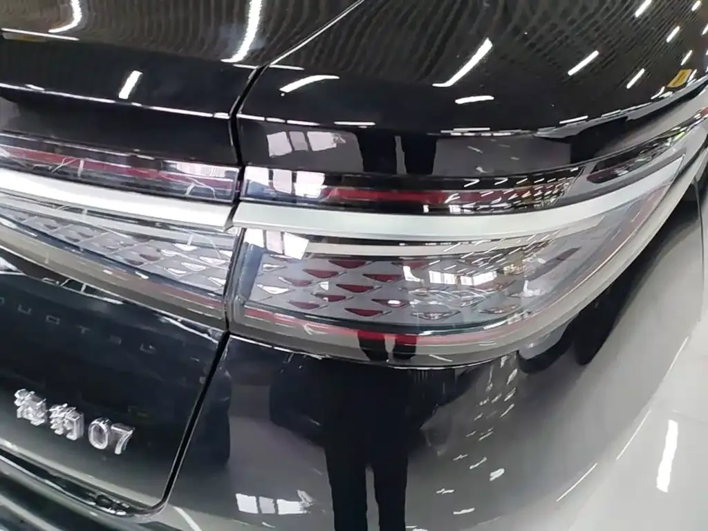 BYD Seal 07 DM-i — фото 6
