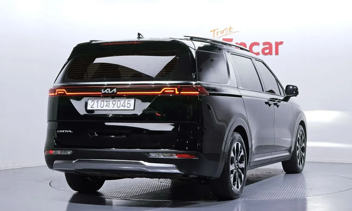 Kia Carnival — фото 5