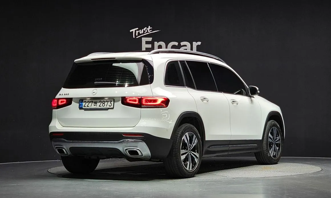 Mercedes-Benz GLB-Class — фото 2
