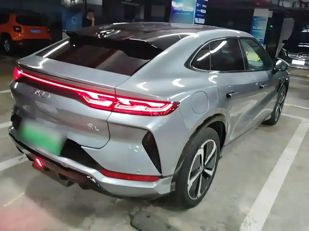 BYD L EV — фото 2