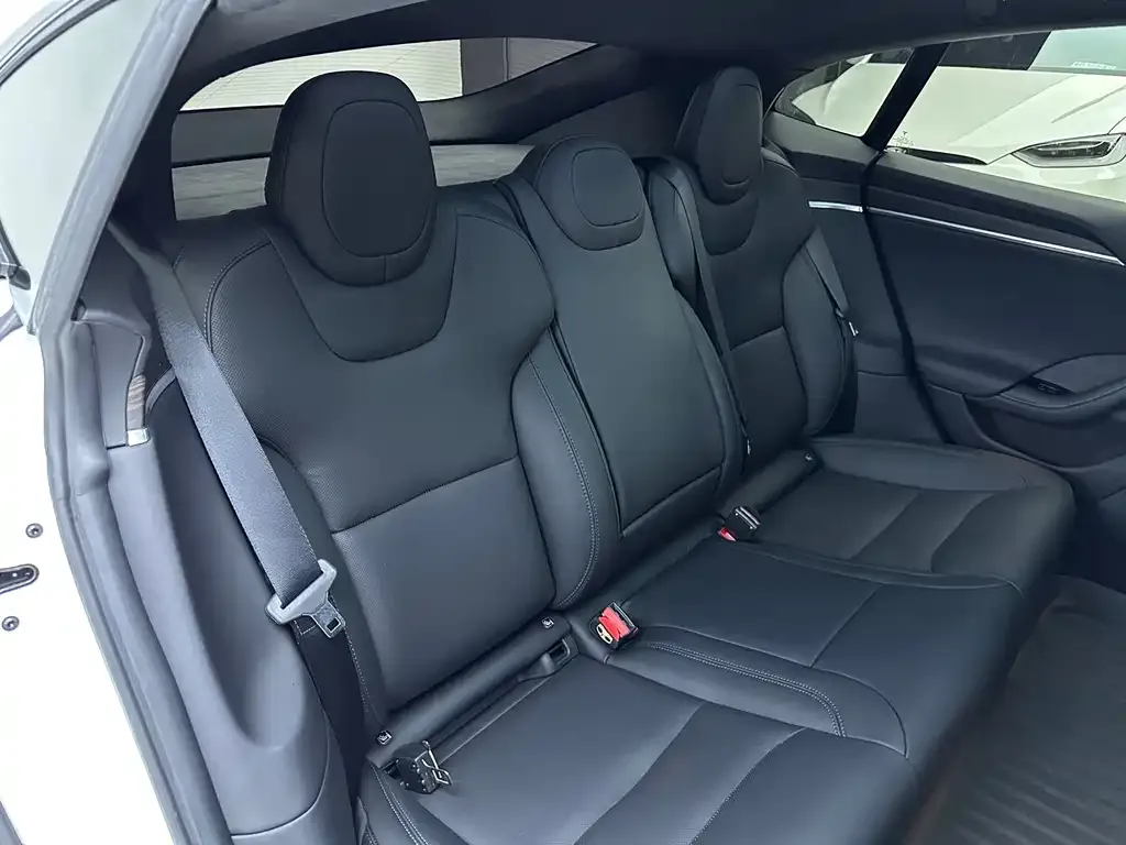 Tesla Model S — фото 2