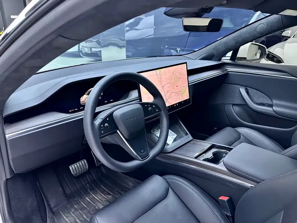 Tesla Model S — фото 9