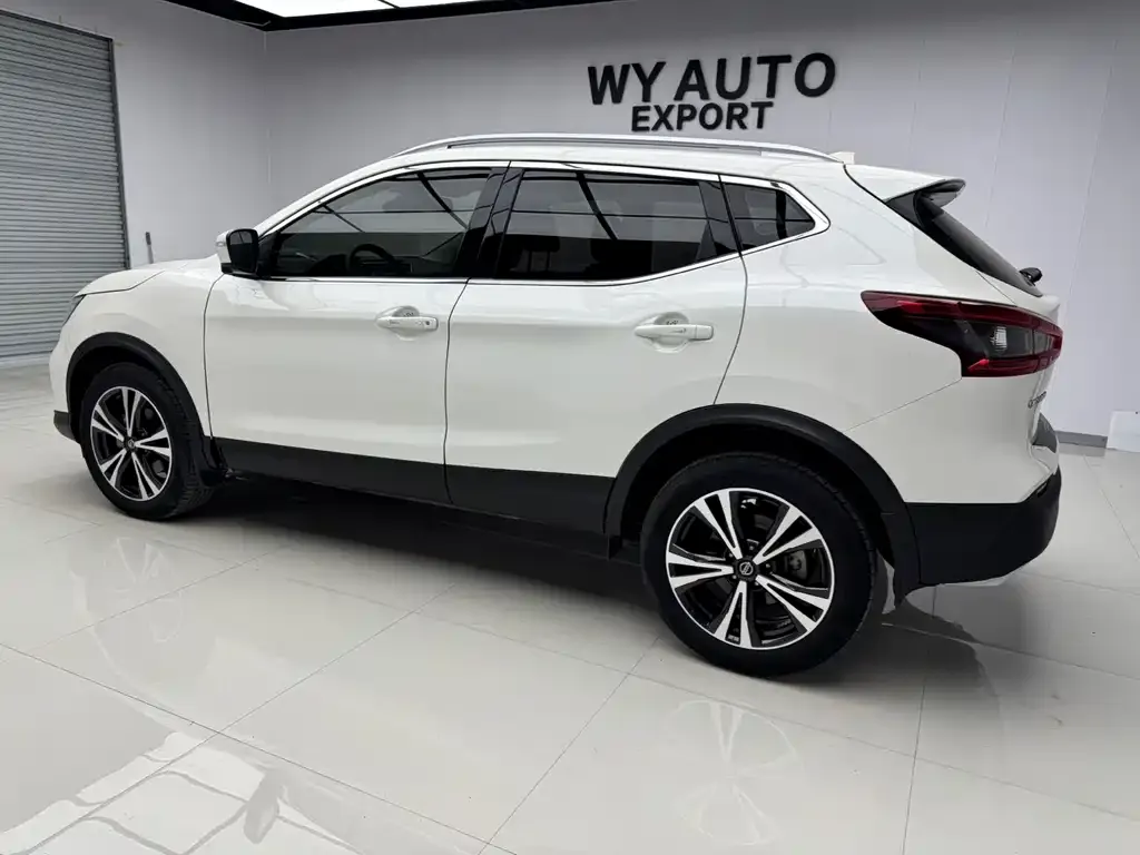 Nissan Qashqai — фото 3