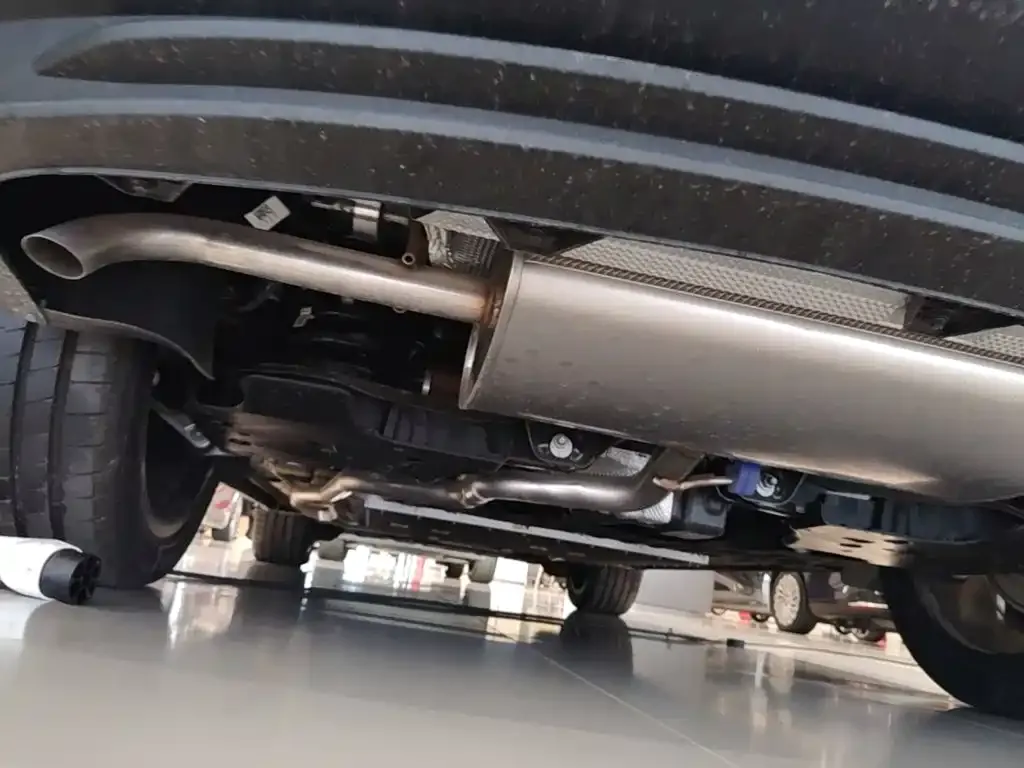 Volvo XC70 Plug-in Hybrid — фото 2