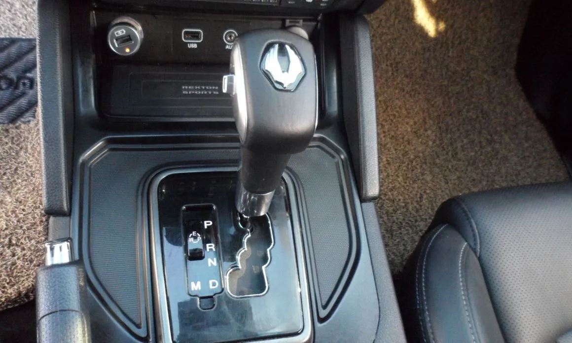 KG Mobility (Ssangyong) Rexton — фото 6