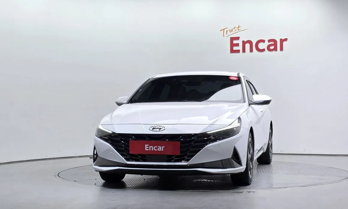 Hyundai AVANTE — фото 3