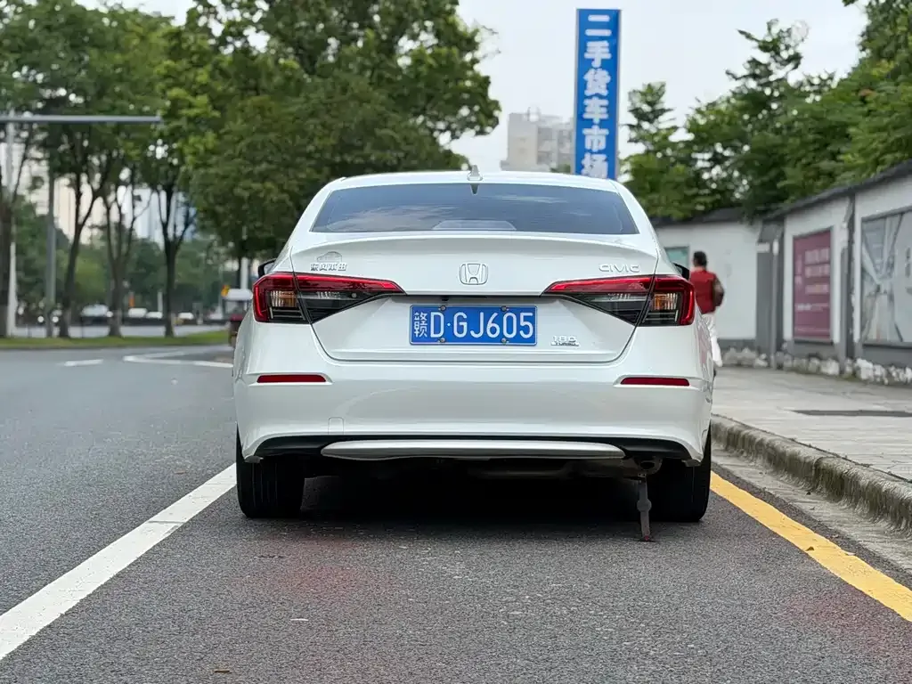 Honda Civic — фото 5