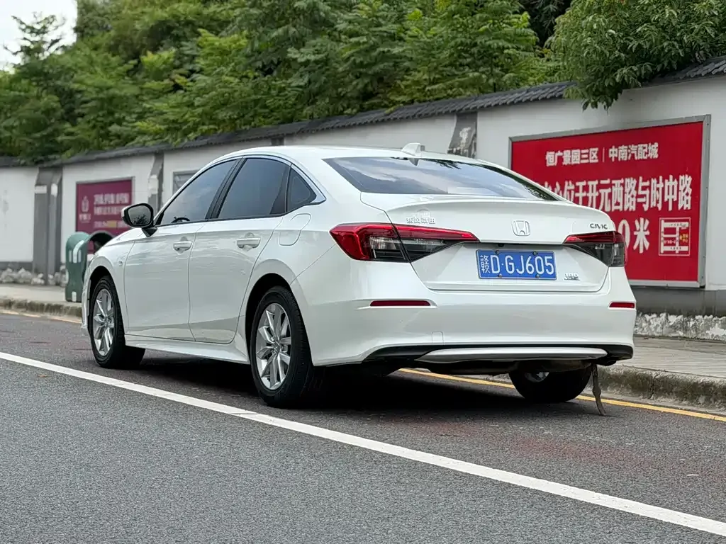 Honda Civic — фото 6