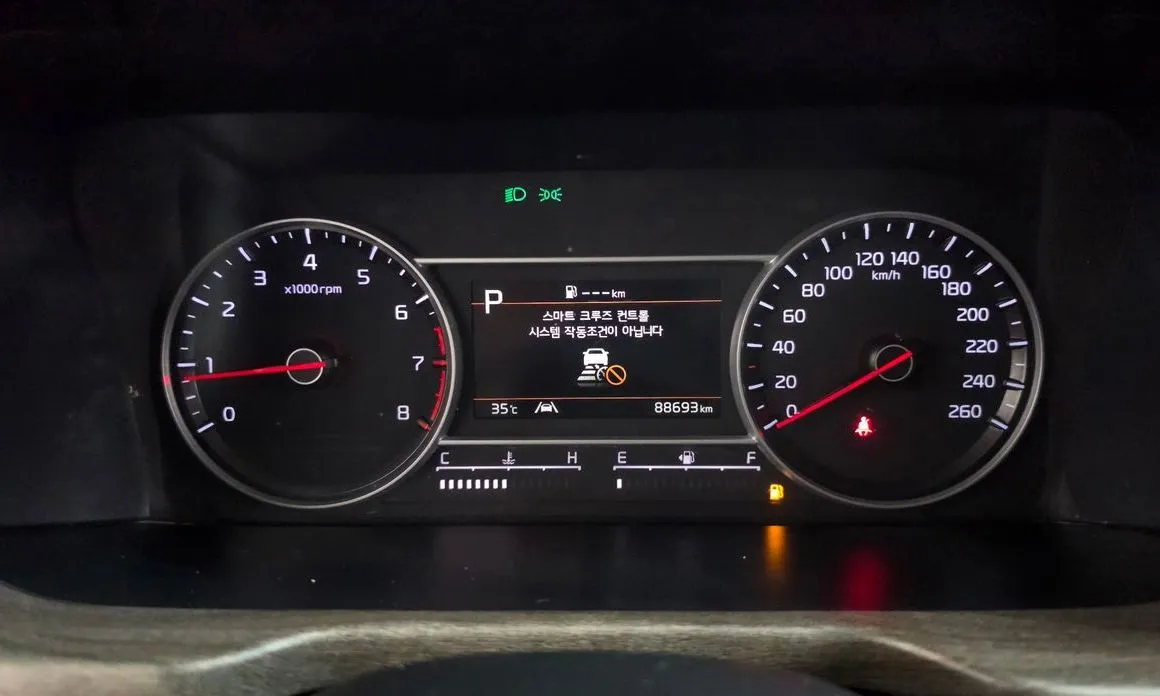 Kia Sorento — фото 7