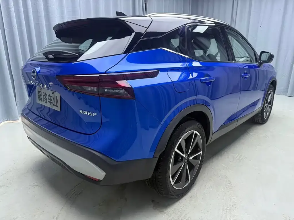 Nissan Qashqai — фото 8