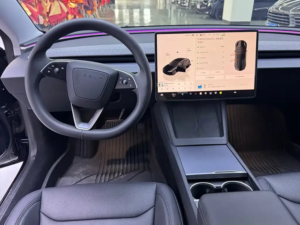 Tesla Model 3 — фото 2