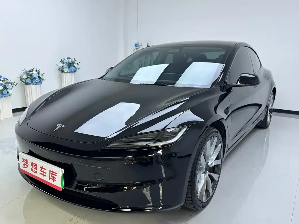 Tesla Model 3 — фото 6